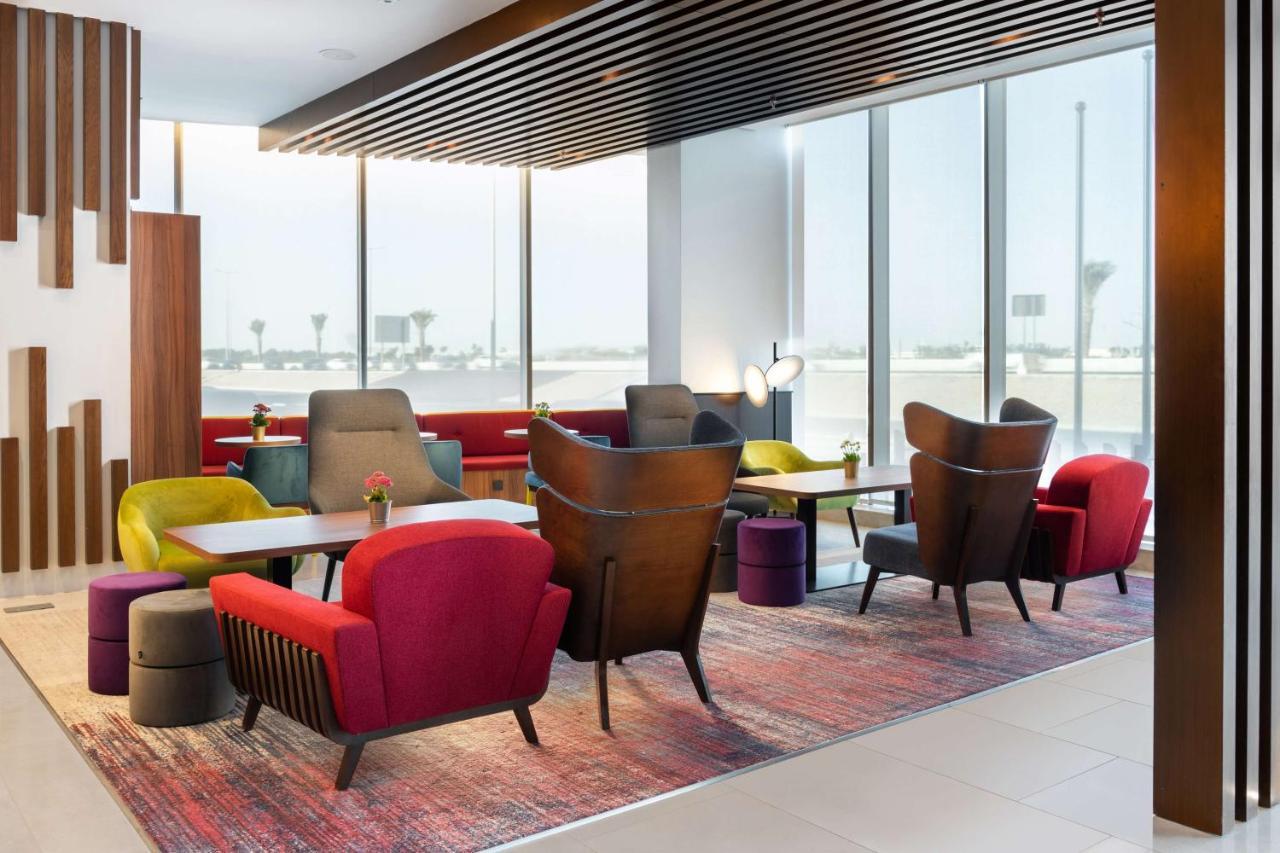 Park Inn By Radisson Jeddah Madinah Road Exterior foto