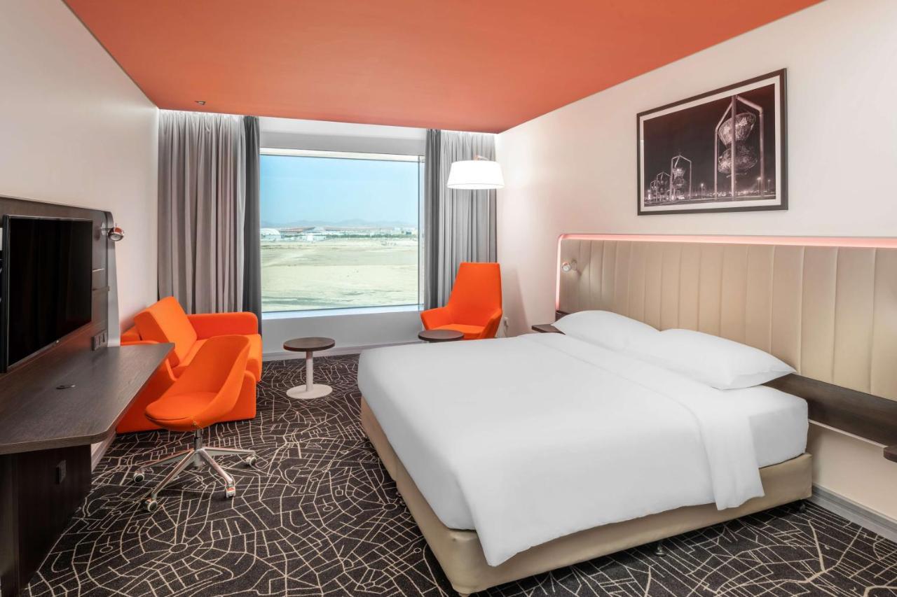 Park Inn By Radisson Jeddah Madinah Road Exterior foto