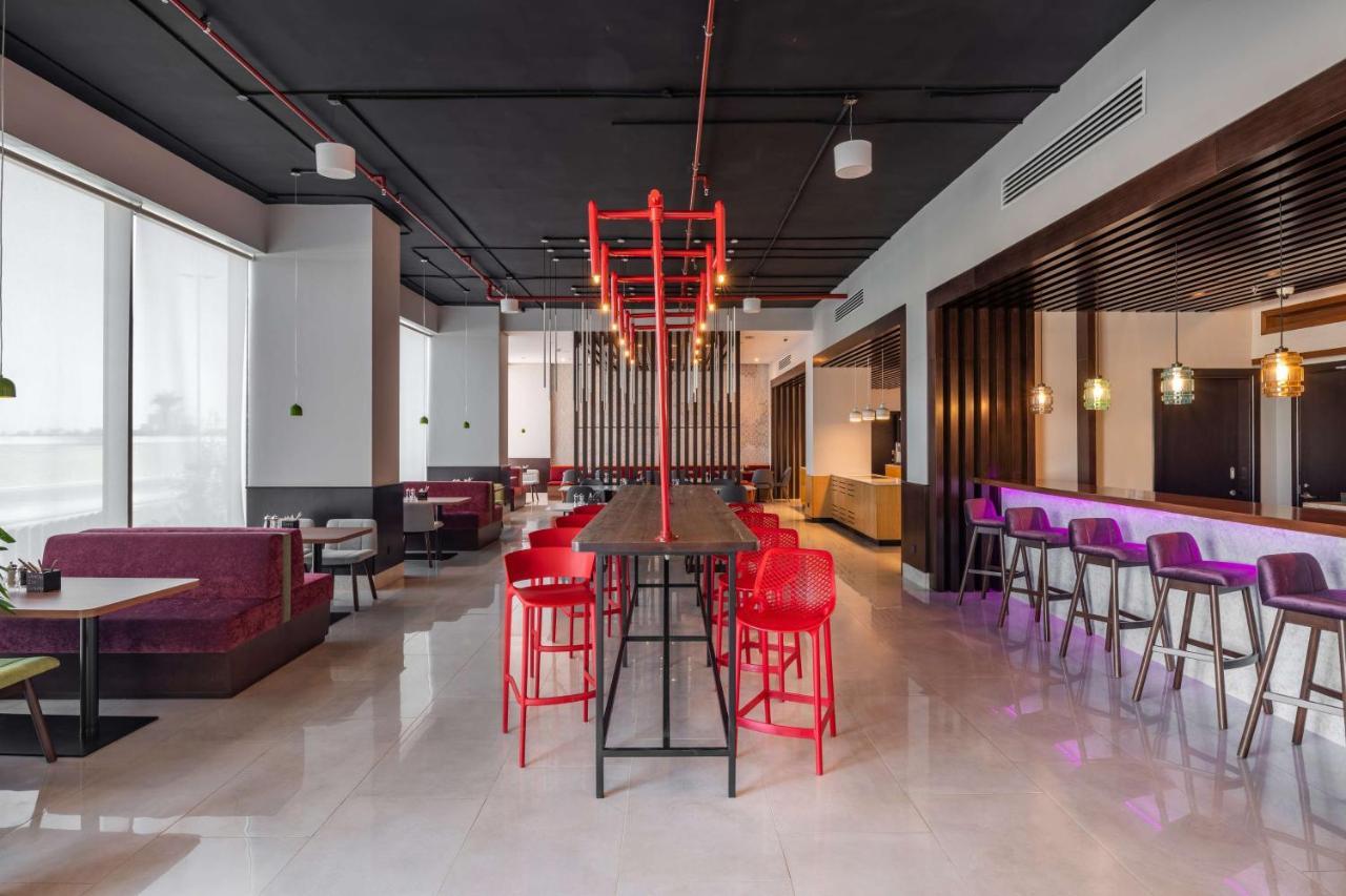 Park Inn By Radisson Jeddah Madinah Road Exterior foto